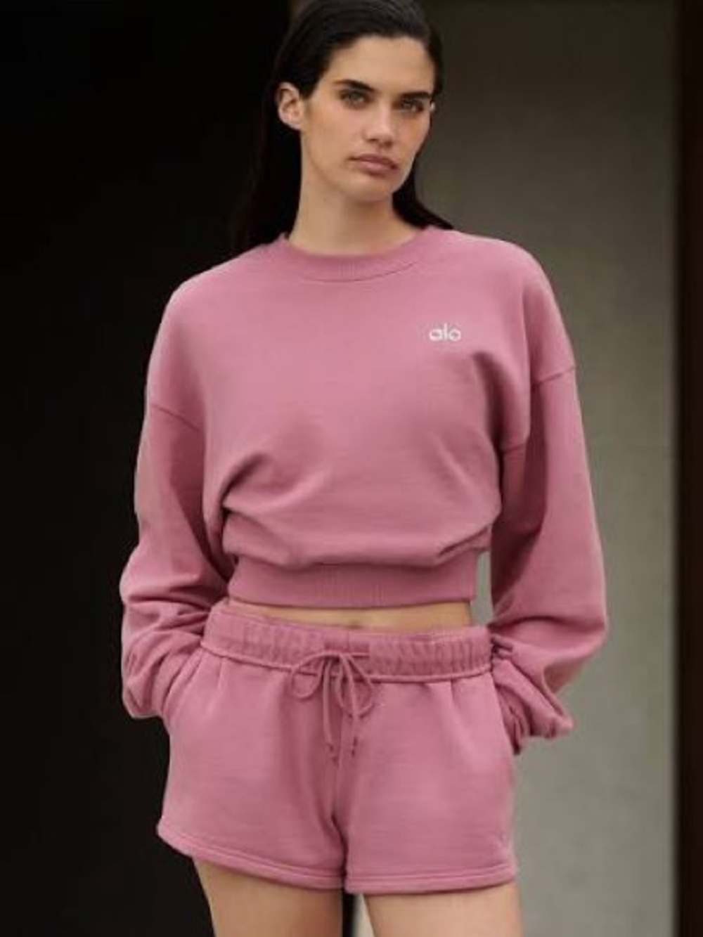 Alo Accolade Cropped Sweatshirt
